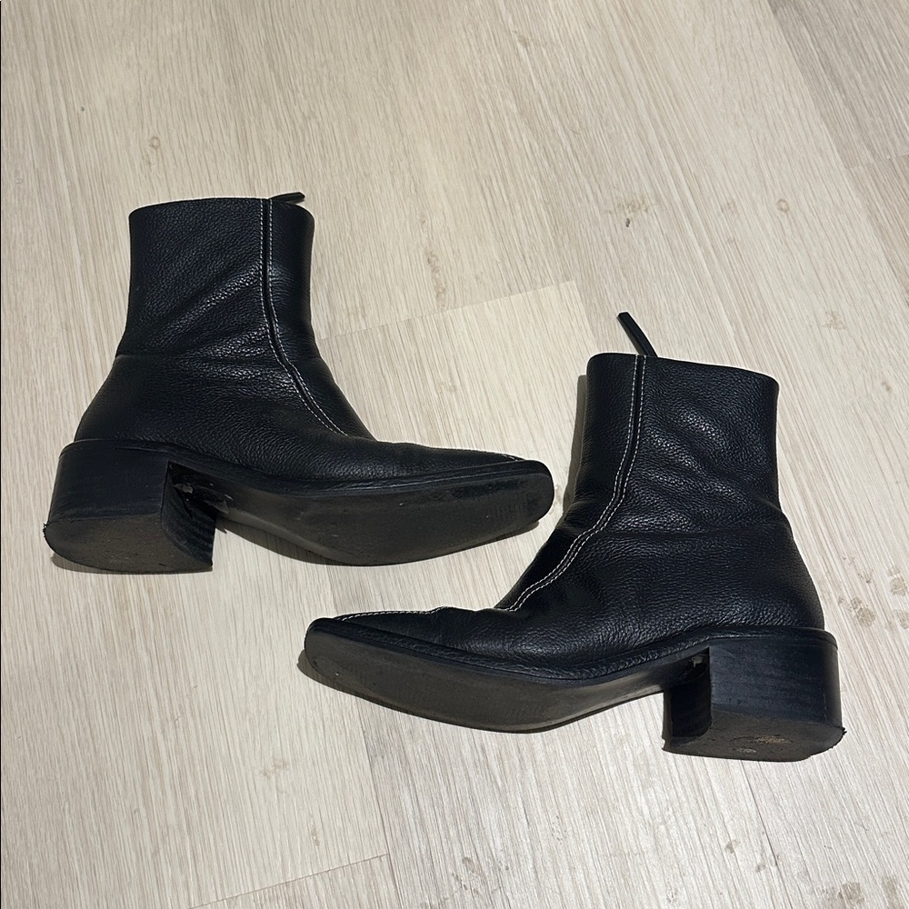 Maguire Contrast Stitch Booties (36)